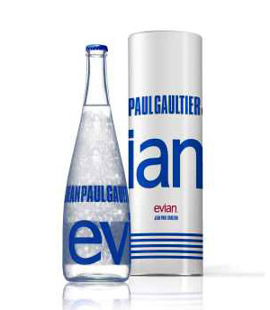 Жан-Поль Готье разработал дизайн бутылки воды Evian