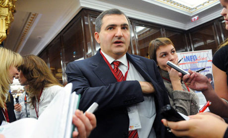 Торговлю — под уздцы