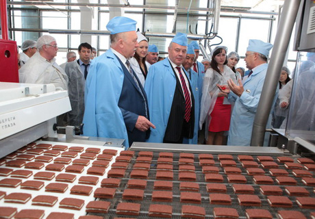 Корпус и линии