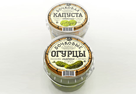 Солил огурцы бочками