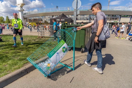 Вода в бутылках