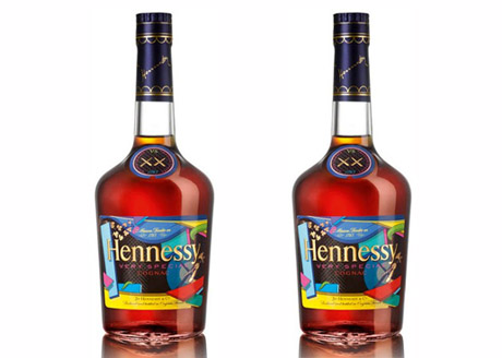 KAWS «открыл глаза» Hennessy