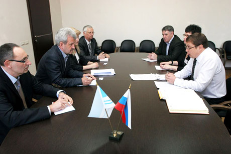 Вперед совместными усилиями